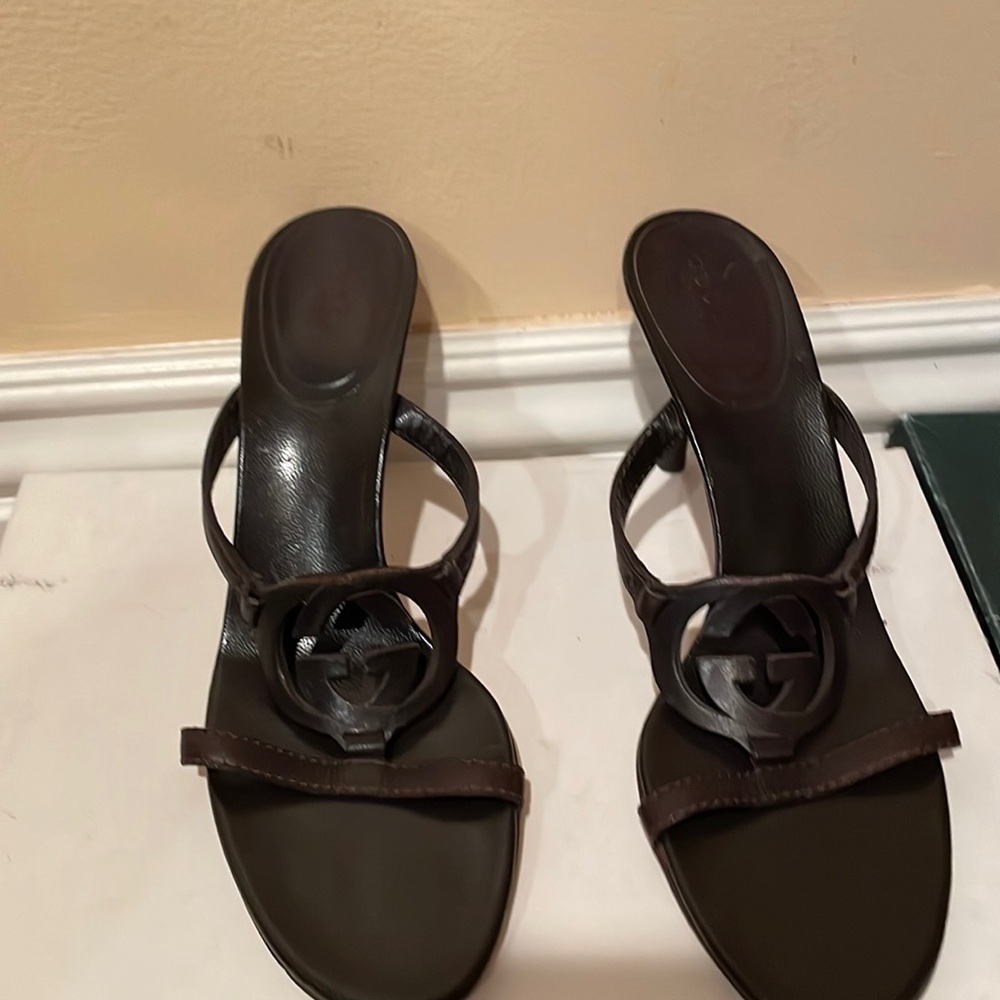 gucci sandals